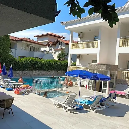 Hotell Oylum Garden 3*