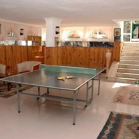 Hotell Oylum Garden 3*